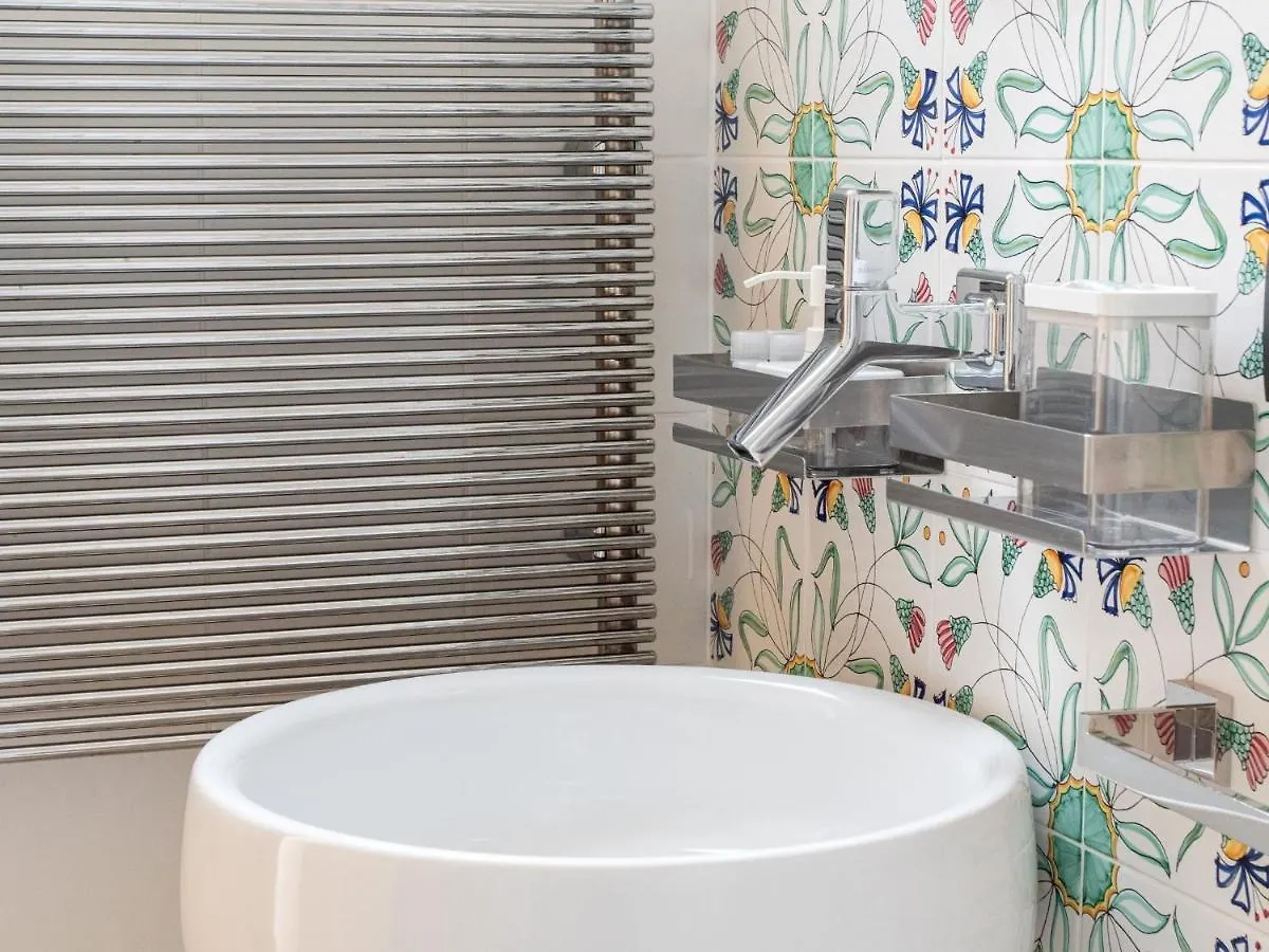 Apartmán The Best Rent - Attic With Terrace In Milan Downtown 0*,