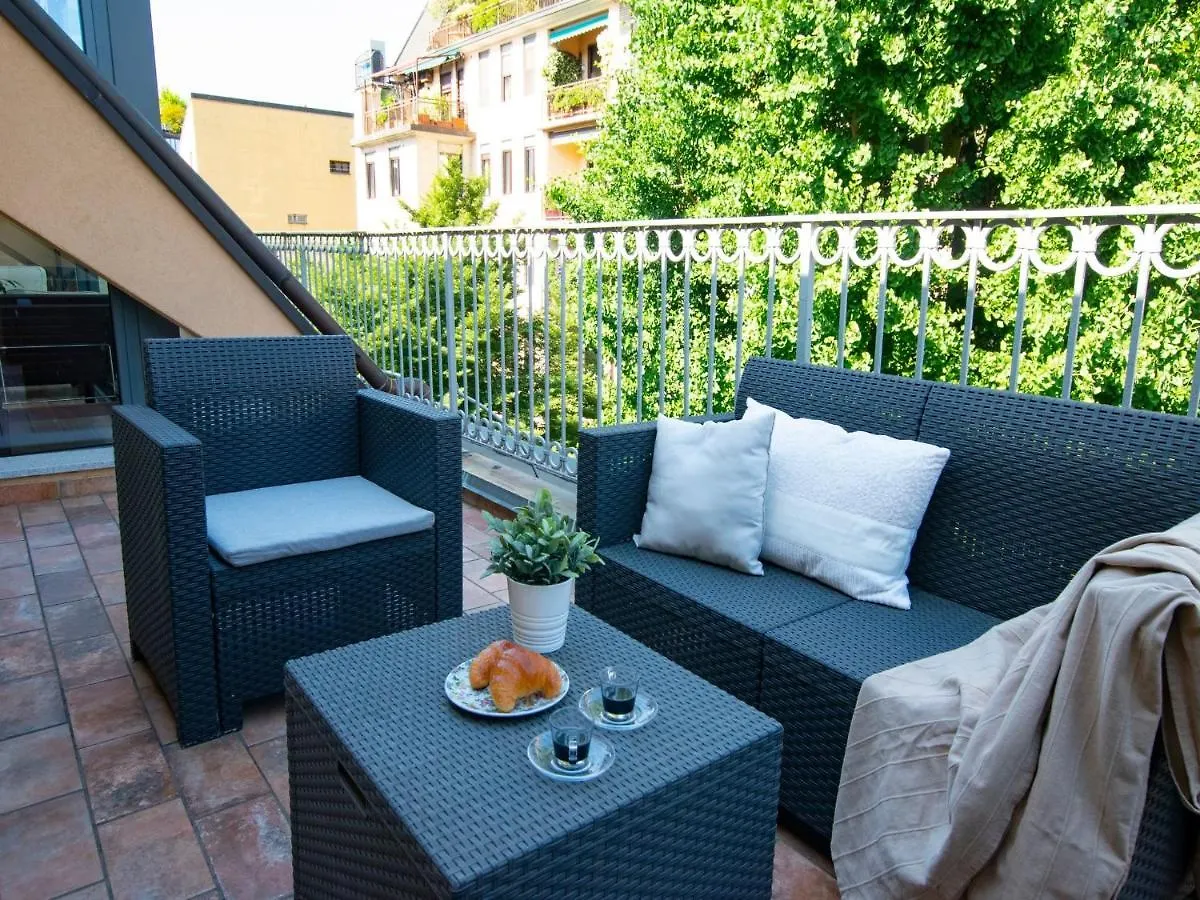Apartamento The Best Rent - Attic With Terrace In Milan Downtown
