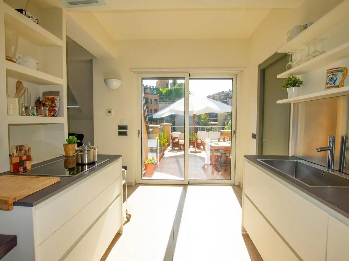 Apartamento The Best Rent - Attic With Terrace In Milan Downtown
